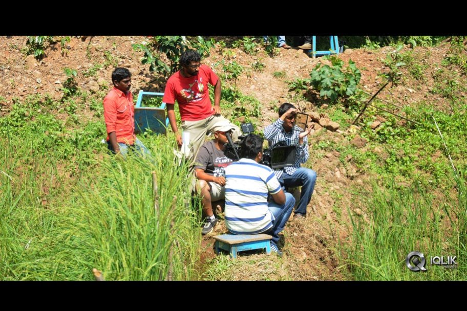 Undhile Manchi Kalam Mundhu Mundhuna